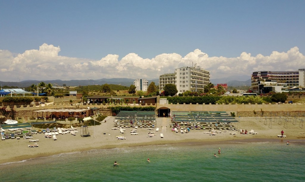 ASRIN BEACH HOTEL 4*