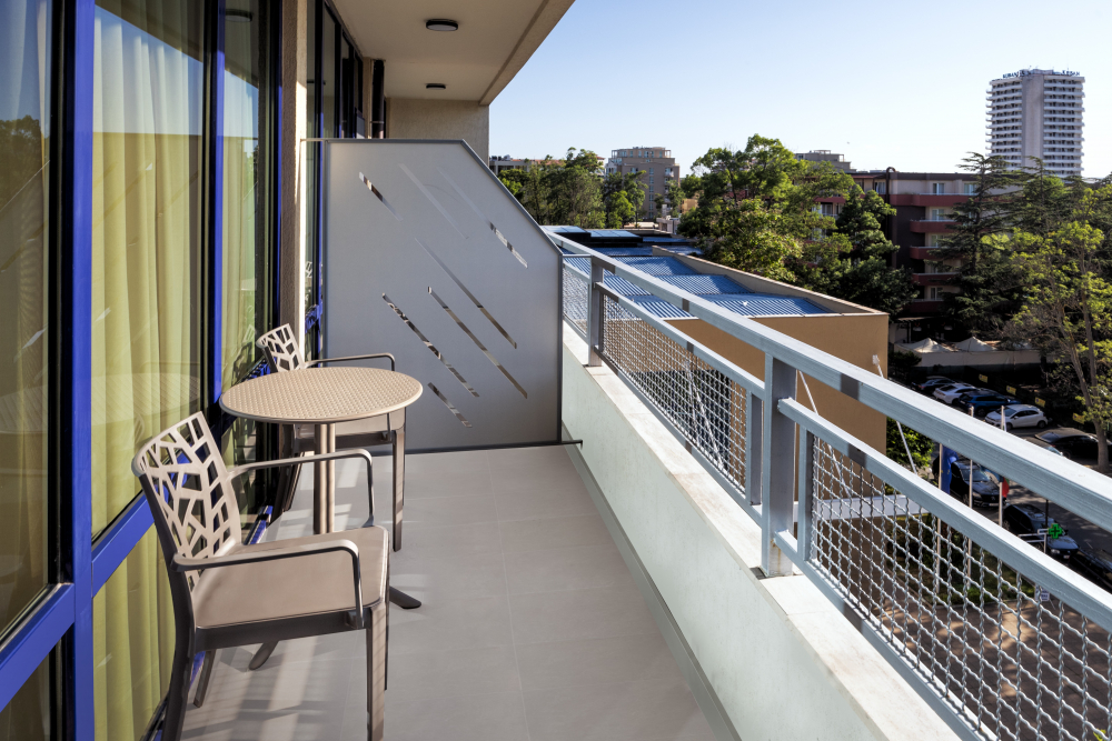 FOUR POINTS BY SHERATON