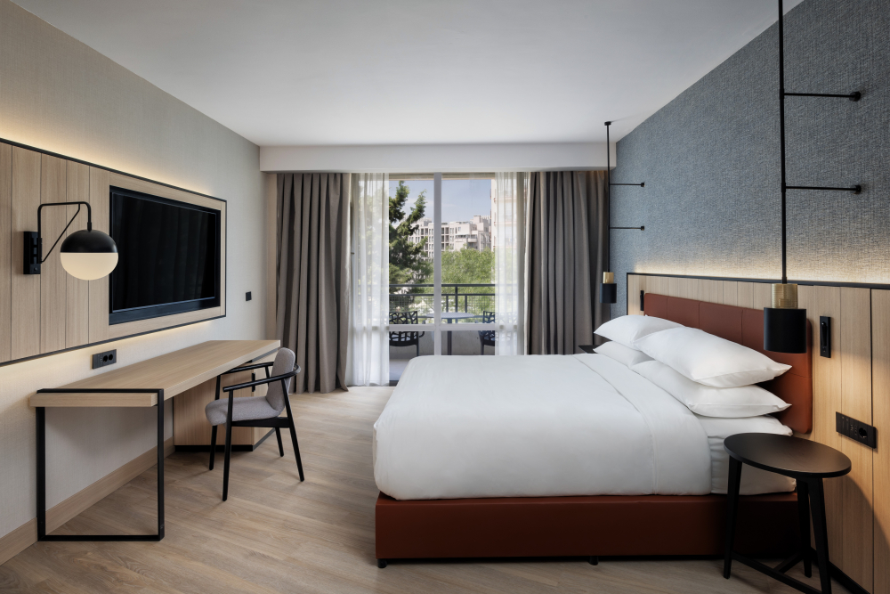 FOUR POINTS BY SHERATON