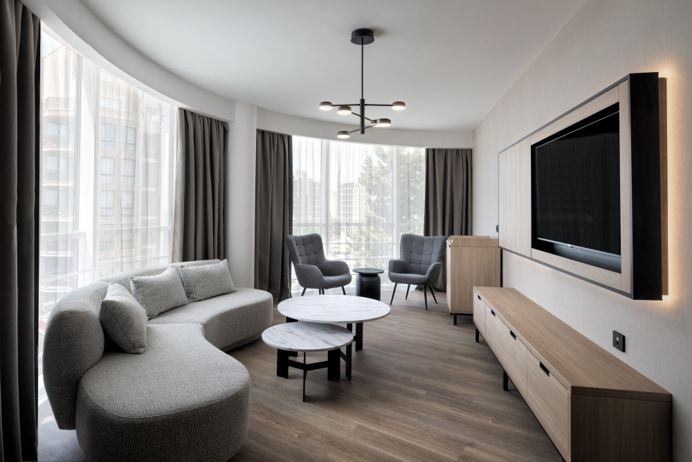 FOUR POINTS BY SHERATON