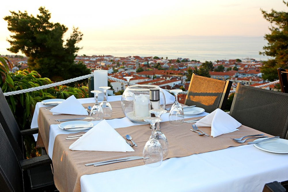 ALIA PALACE HOTEL