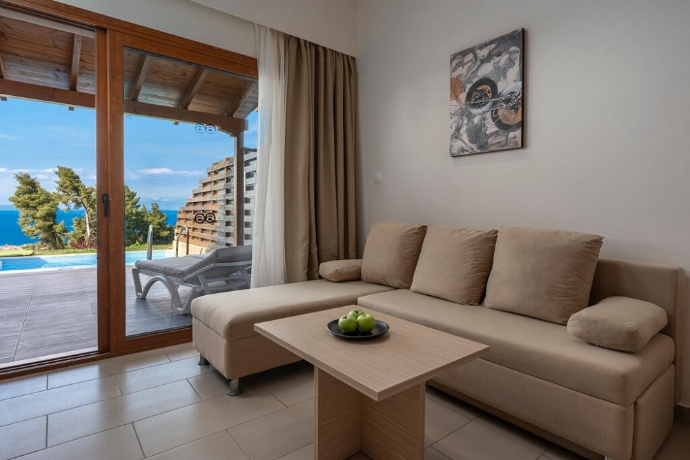 ALIA PALACE HOTEL