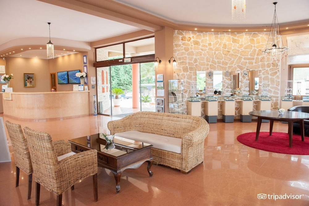 ALIA PALACE HOTEL