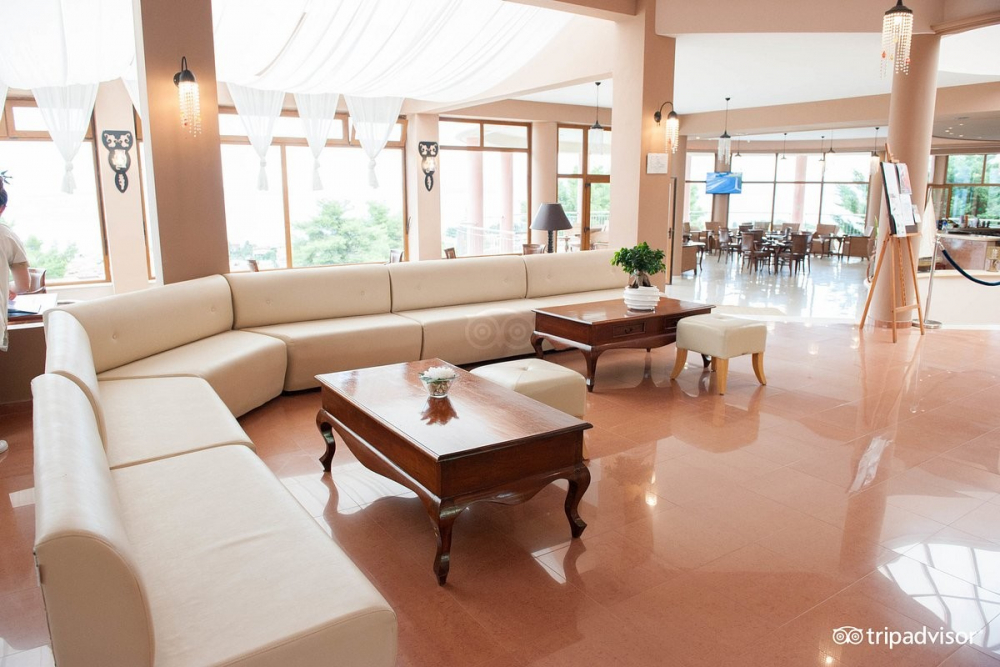 ALIA PALACE HOTEL