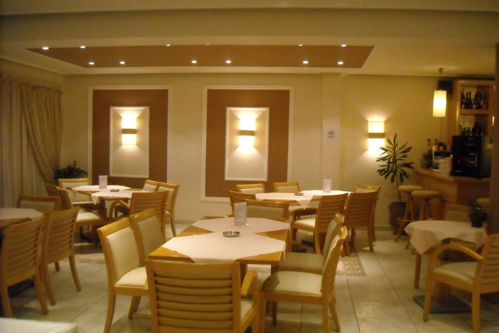 IRIS HOTEL