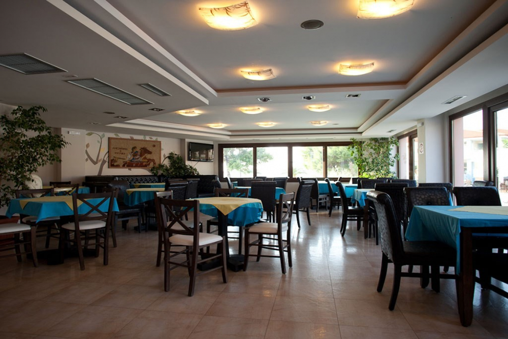 TORONI BLUE SEA HOTEL 