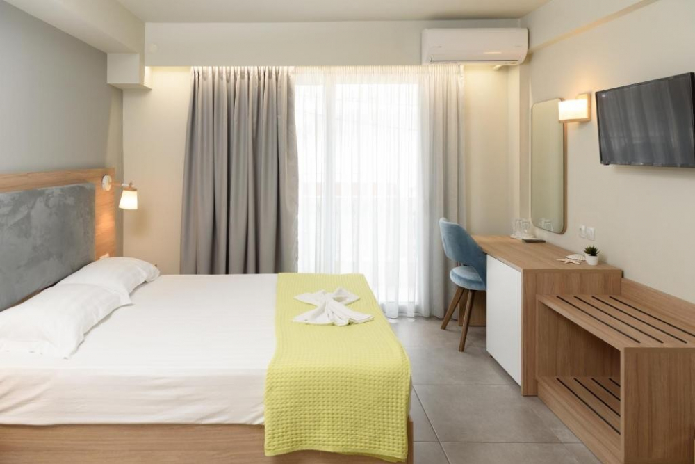 REGINA MARE HOTEL
