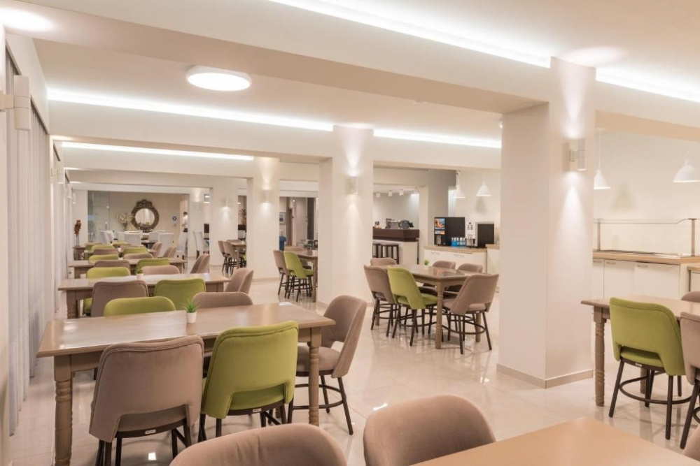 REGINA MARE HOTEL