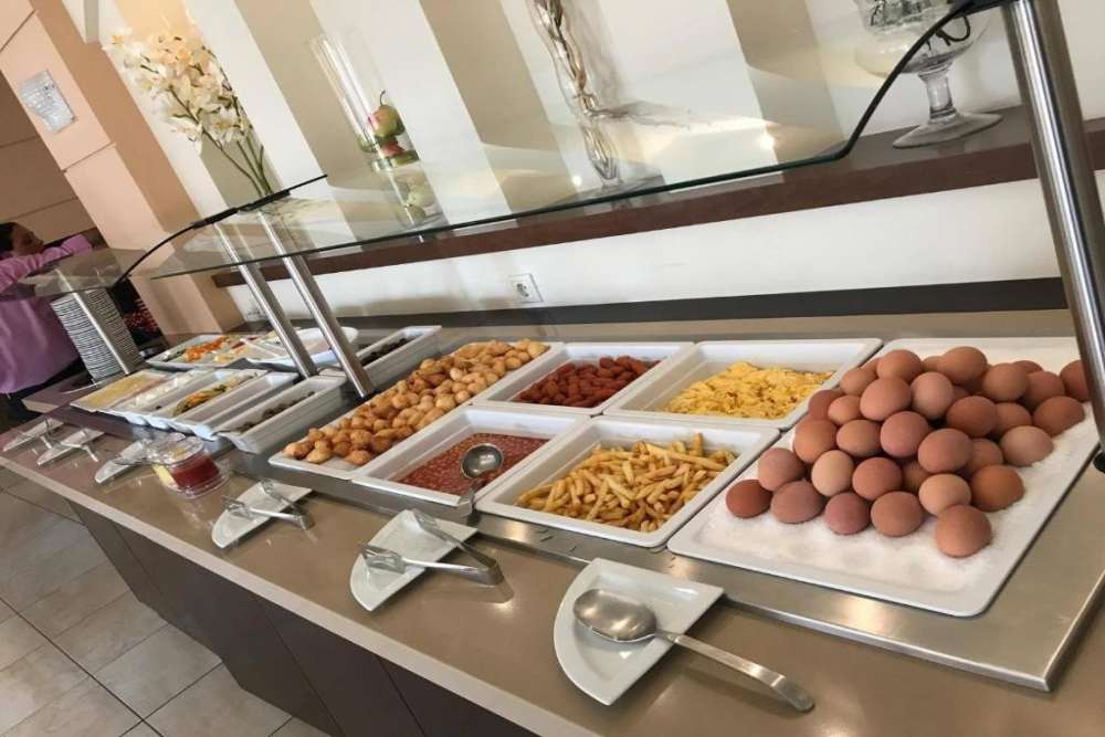 REGINA MARE HOTEL
