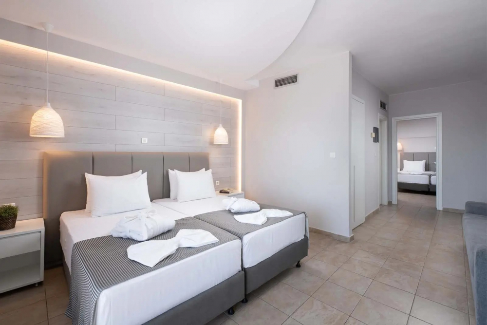 ALEXANDROS PALACE HOTEL AND SUITES