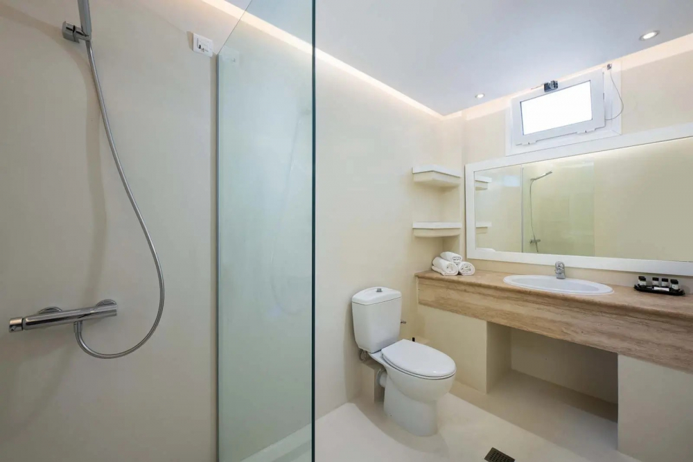 ALEXANDROS PALACE HOTEL AND SUITES