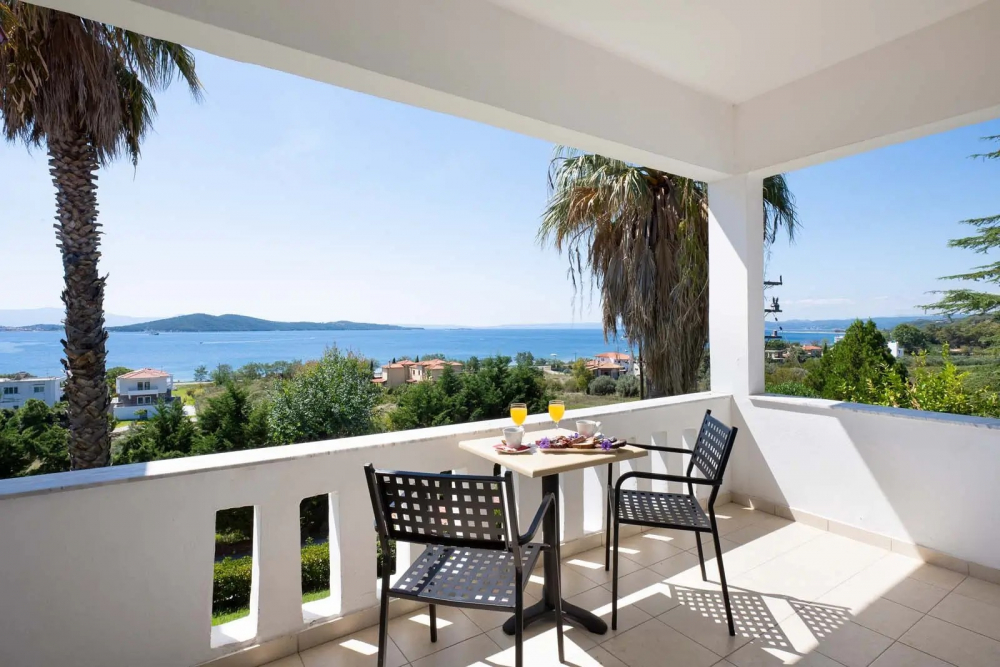 ALEXANDROS PALACE HOTEL AND SUITES