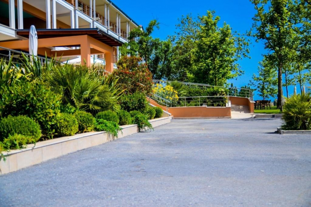 GIANNOULIS HOTEL