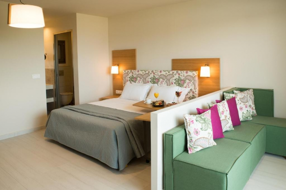 ALEA HOTEL & SUITES