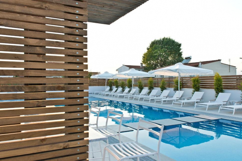 THE OAK HOTEL