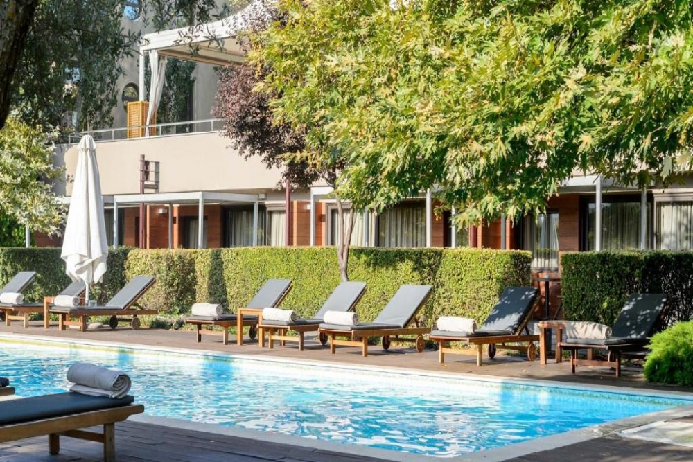 ALEXANDER BEACH HOTEL