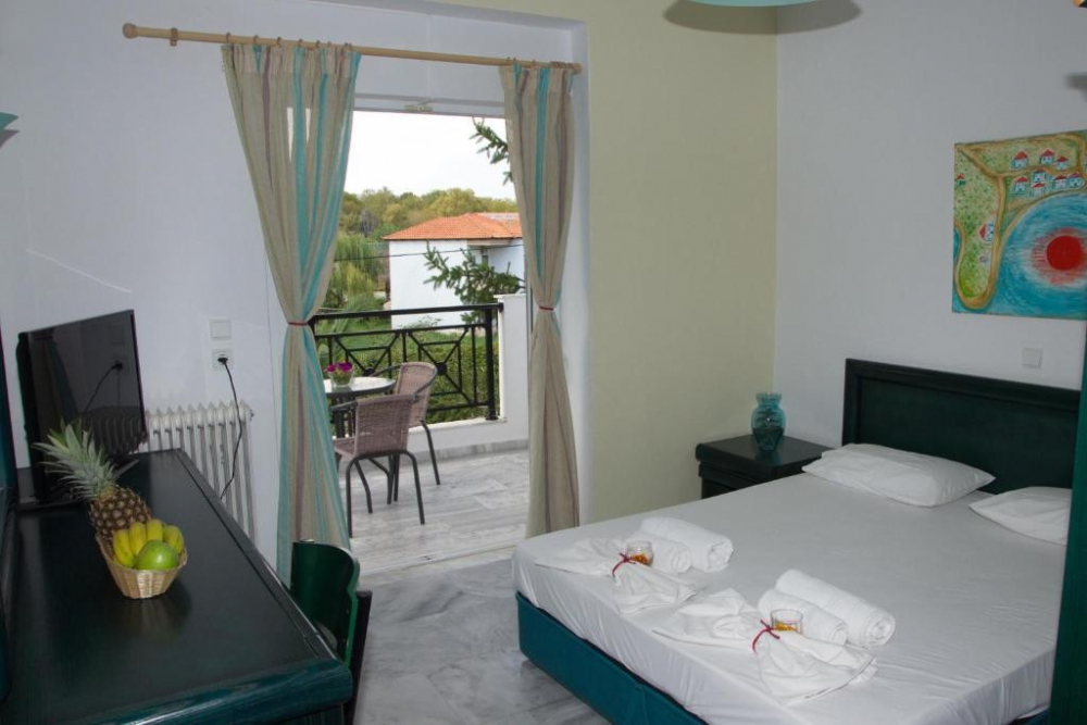 OLYMPION MELATHRON HOTEL AND BUNGALOWS