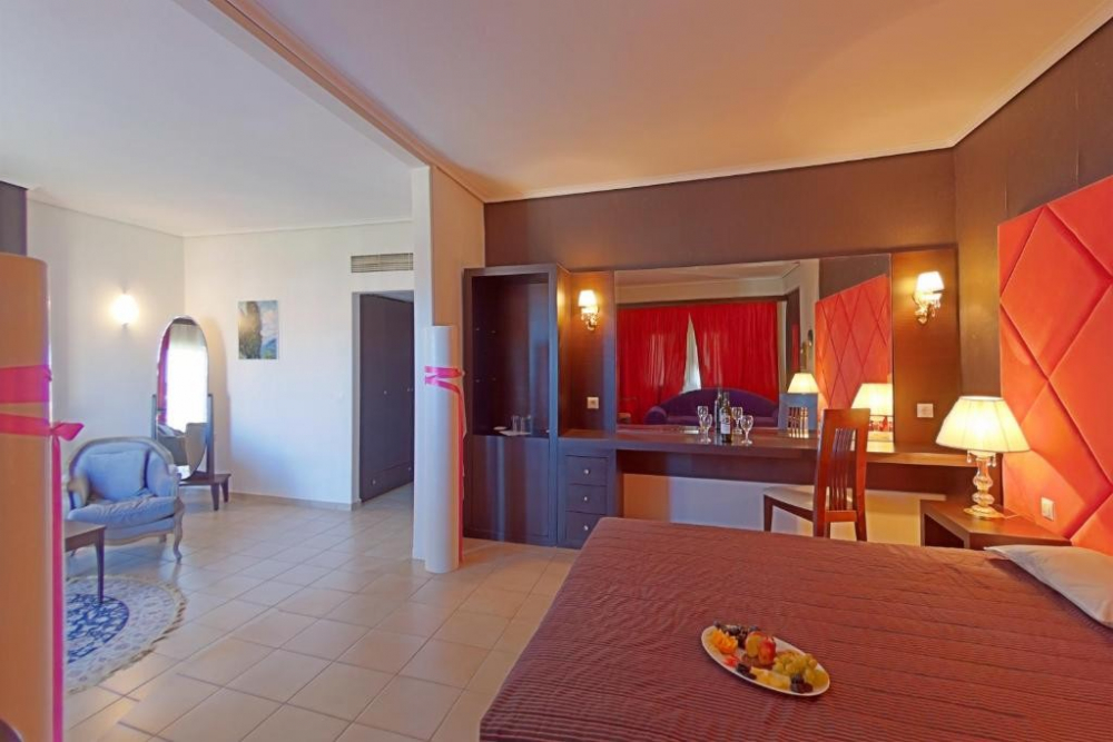 GRAND PLATON HOTEL