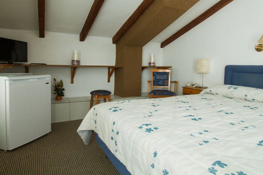 XASTERO HOTEL