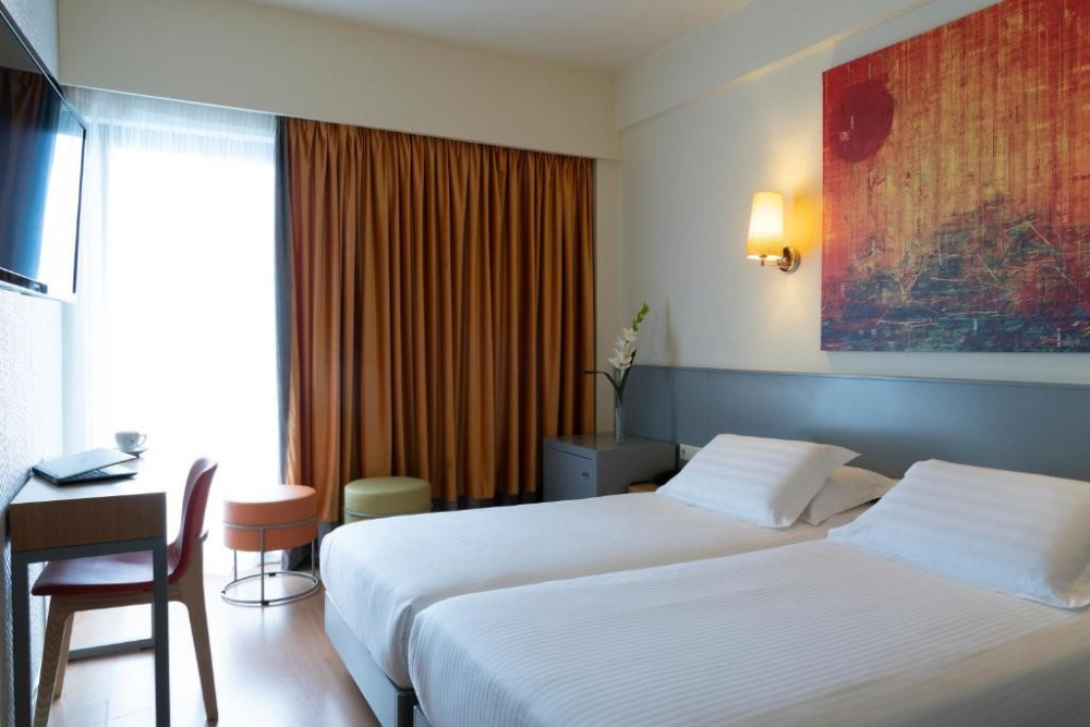 ESPERIA HOTEL