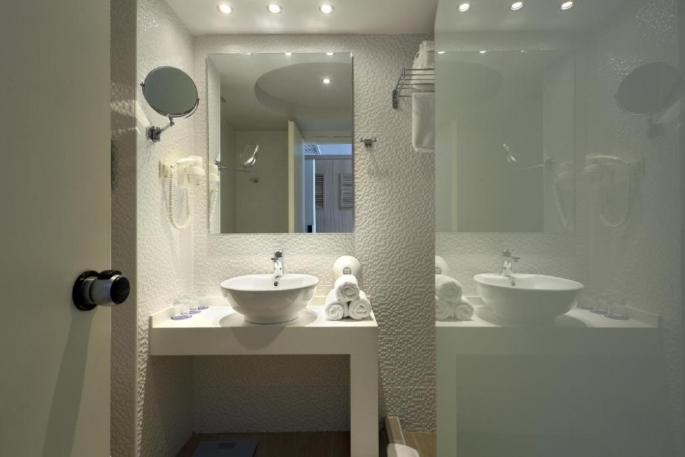 LYTTOS BEACH HOTEL