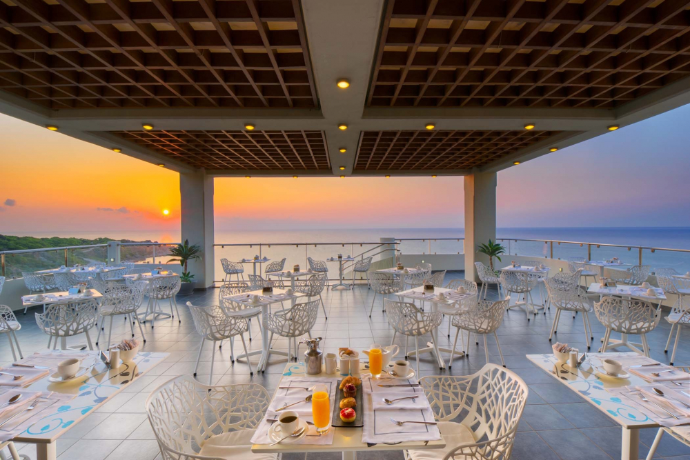 ELYSIUM RESORT & SPA 