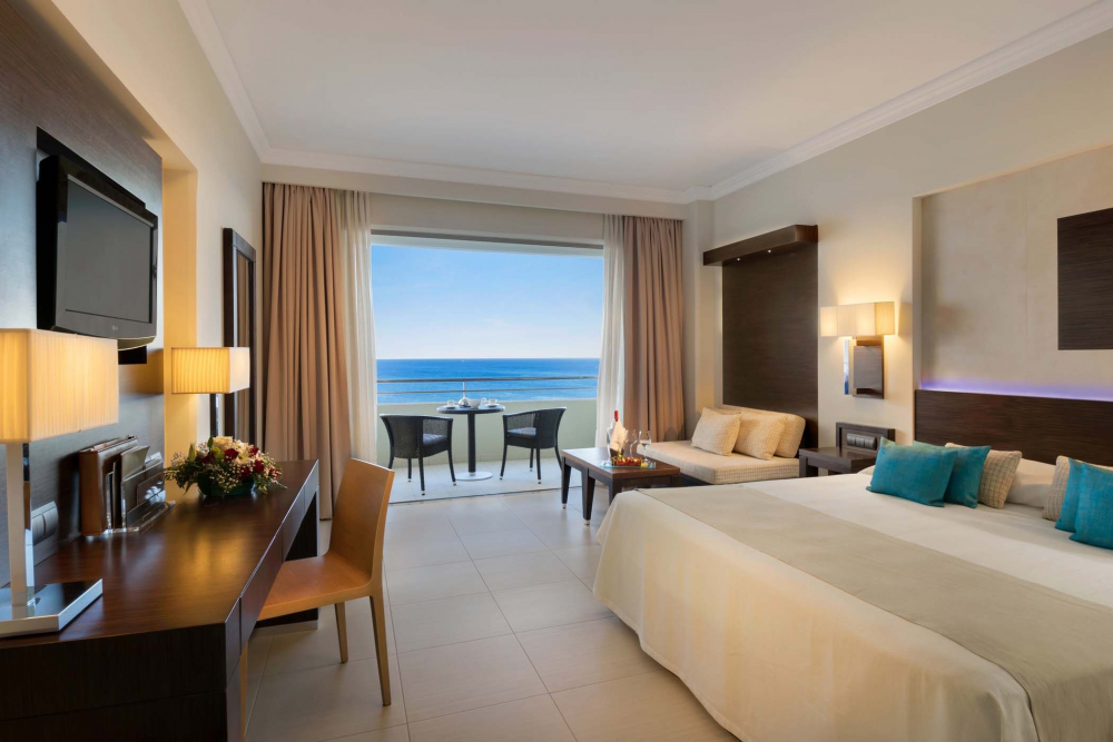 ELYSIUM RESORT & SPA 