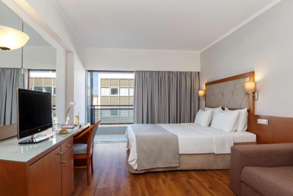 BEST WESTERN PLAZA HOTEL