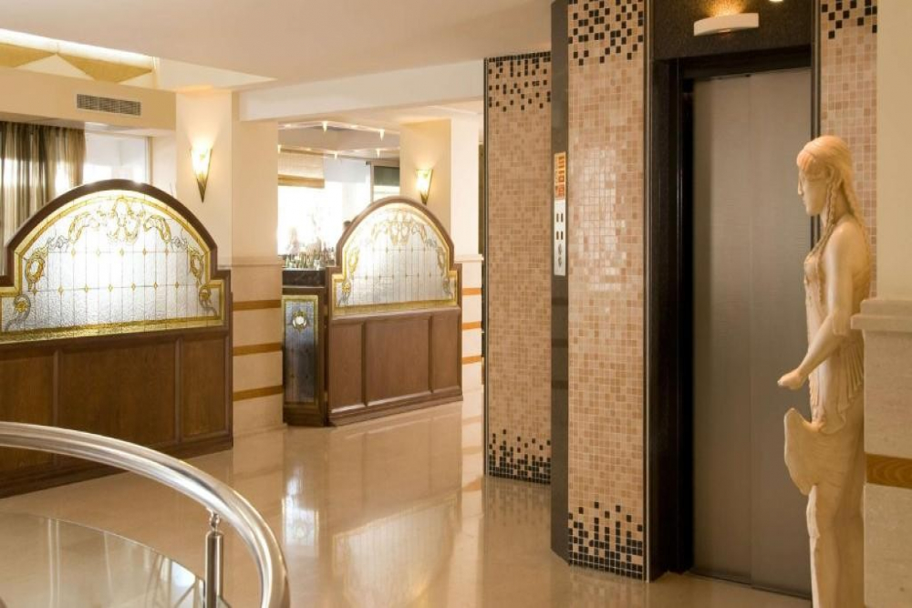 BEST WESTERN PLAZA HOTEL