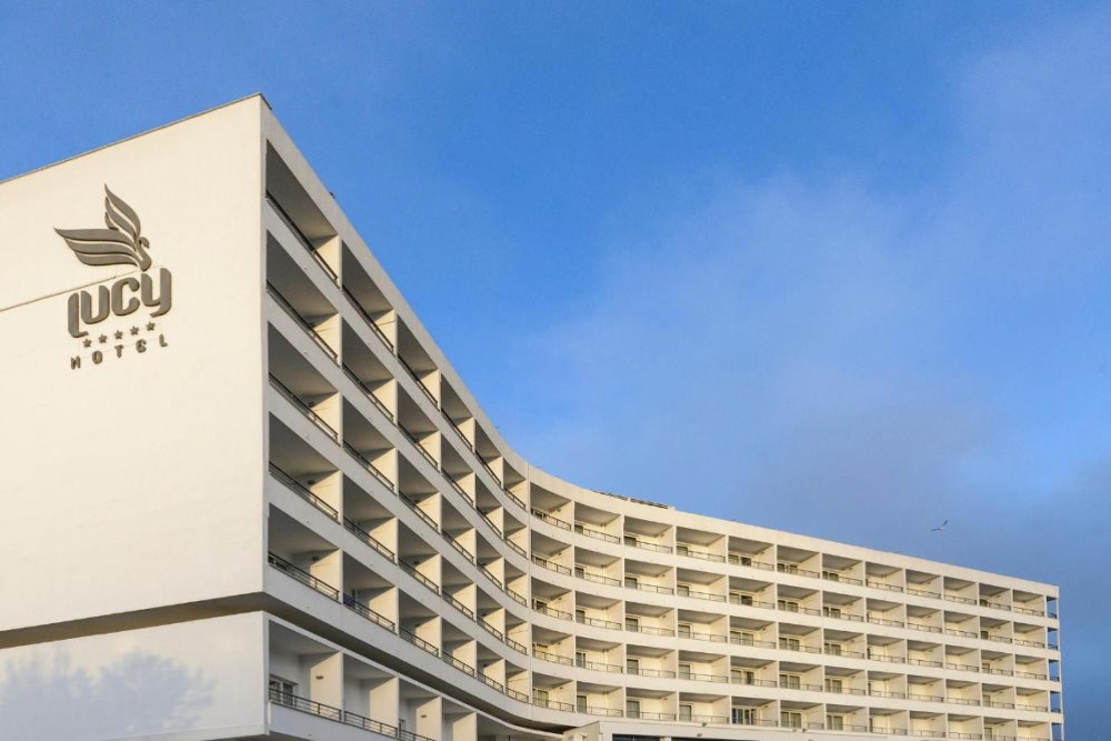 LUCY HOTEL