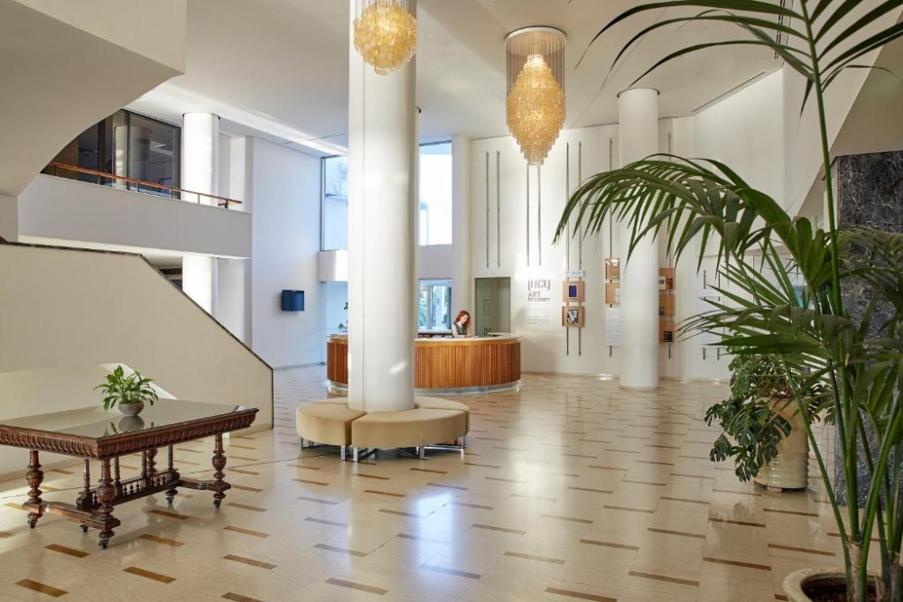 LUCY HOTEL