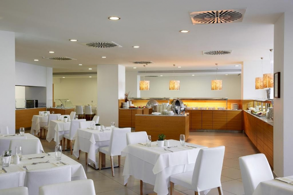 LUCY HOTEL
