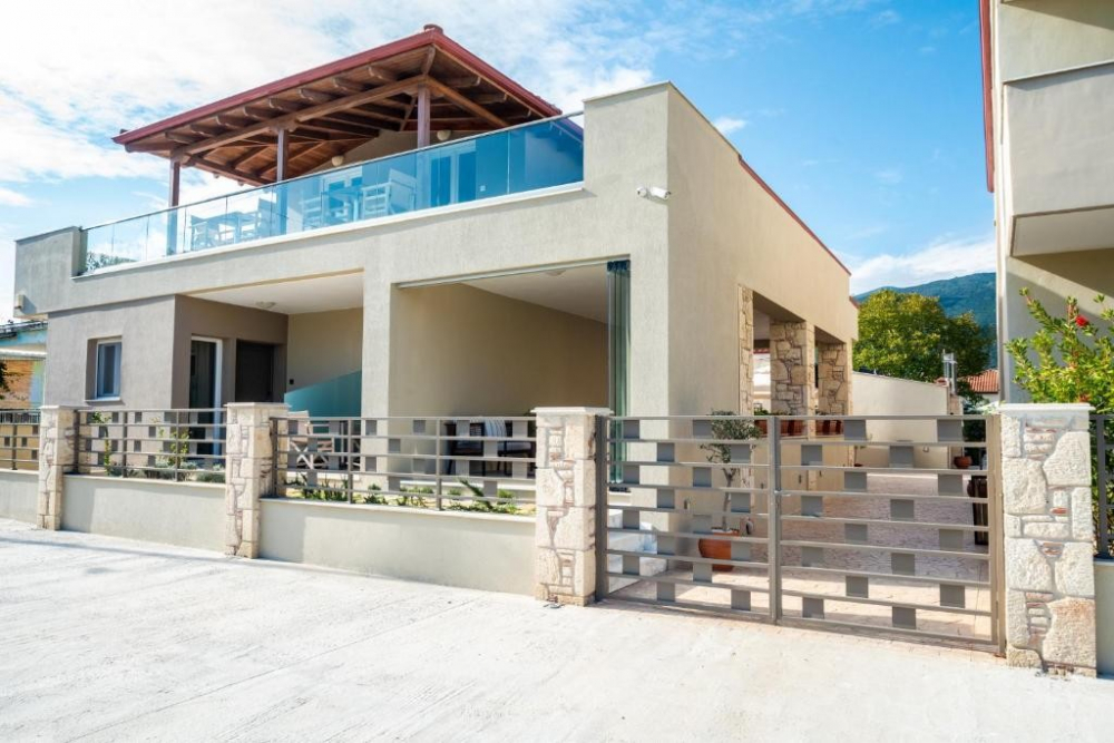 LAGARIA HOTEL