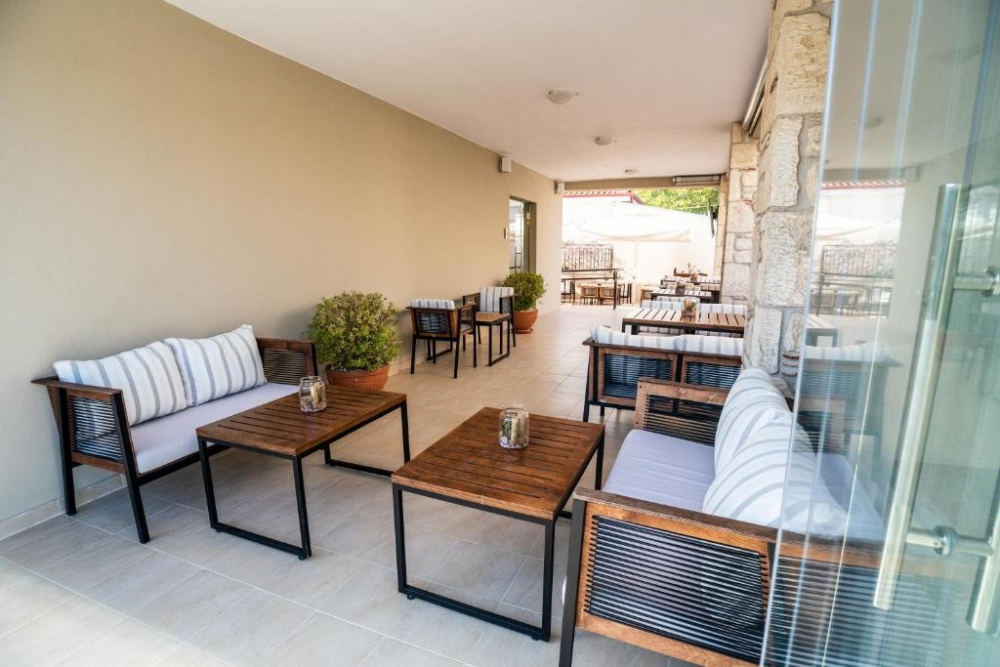 LAGARIA HOTEL
