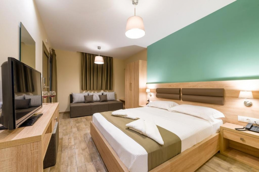 LAGARIA HOTEL