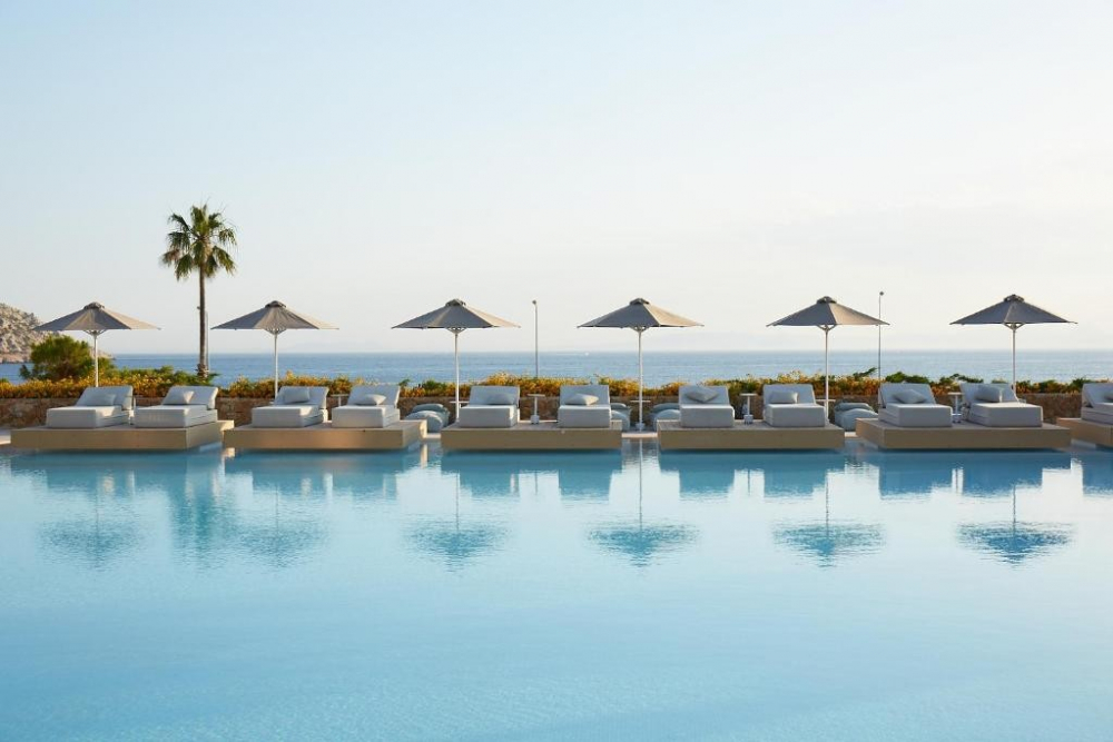 EVEREDEN BEACH RESORT HOTEL