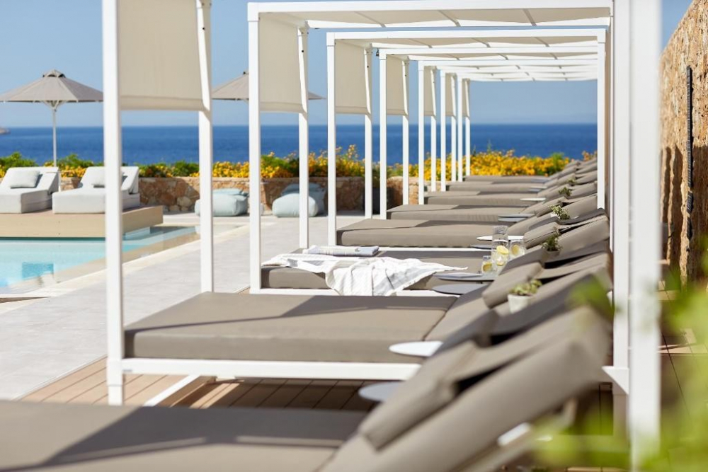 EVEREDEN BEACH RESORT HOTEL