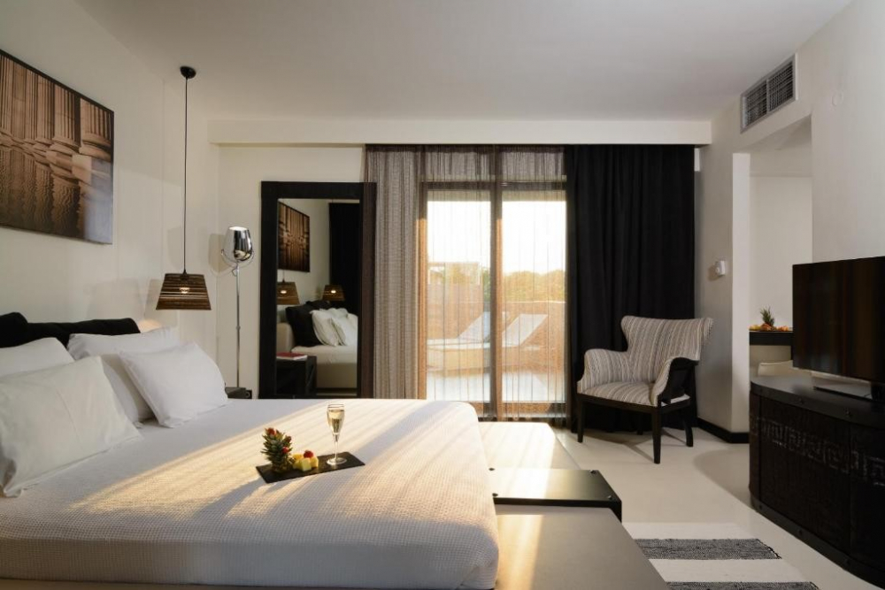 DION PALACE RESORT & SPA