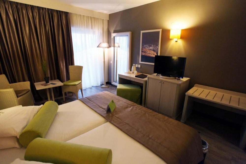 DION PALACE RESORT & SPA