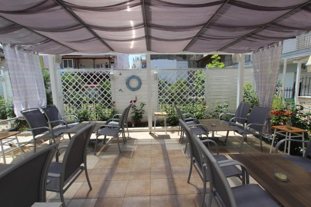 MALLAS HOTEL