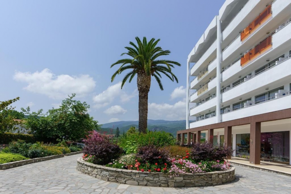 PLATAMON CRONWELL RESORT