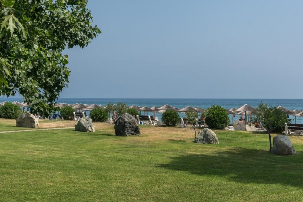 PLATAMON CRONWELL RESORT