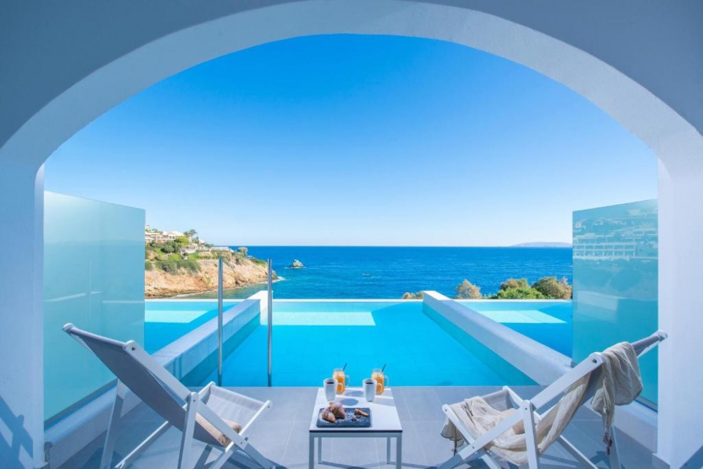 PENINSULA RESORT & SPA 