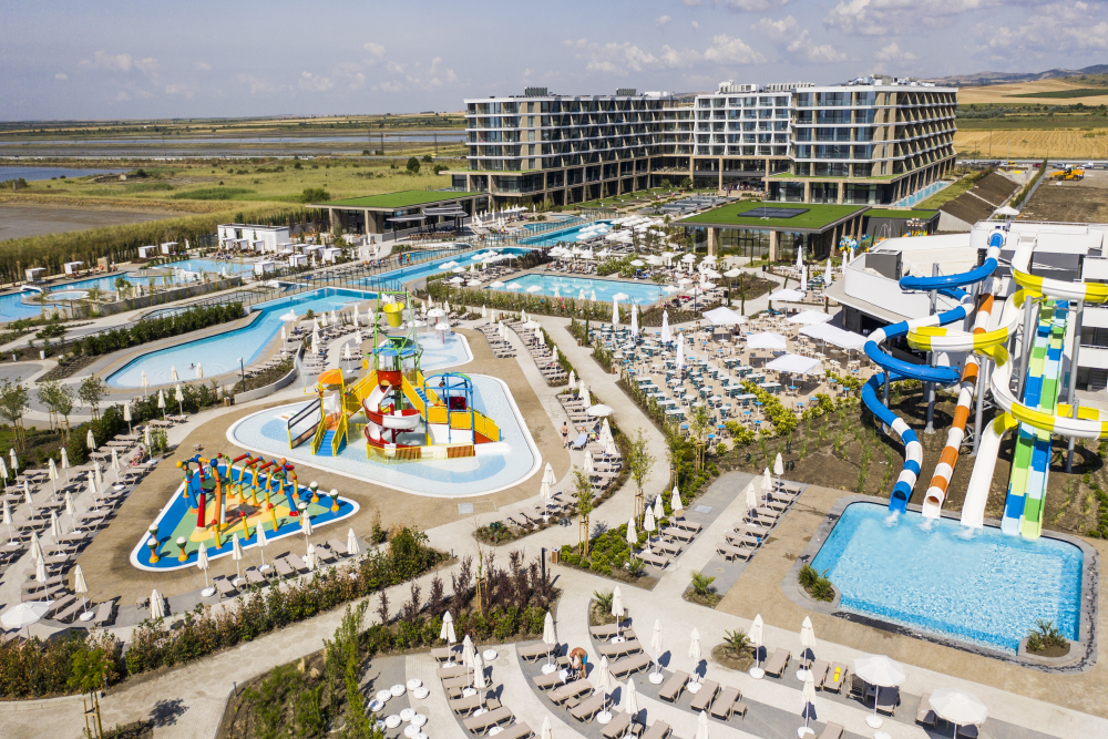 WAVE RESORT