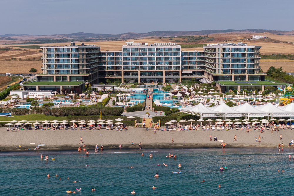 WAVE RESORT