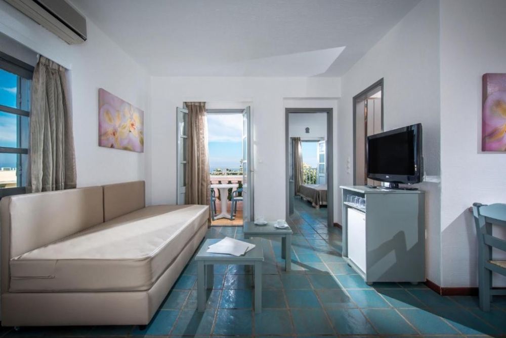 SILVA BEACH HOTEL