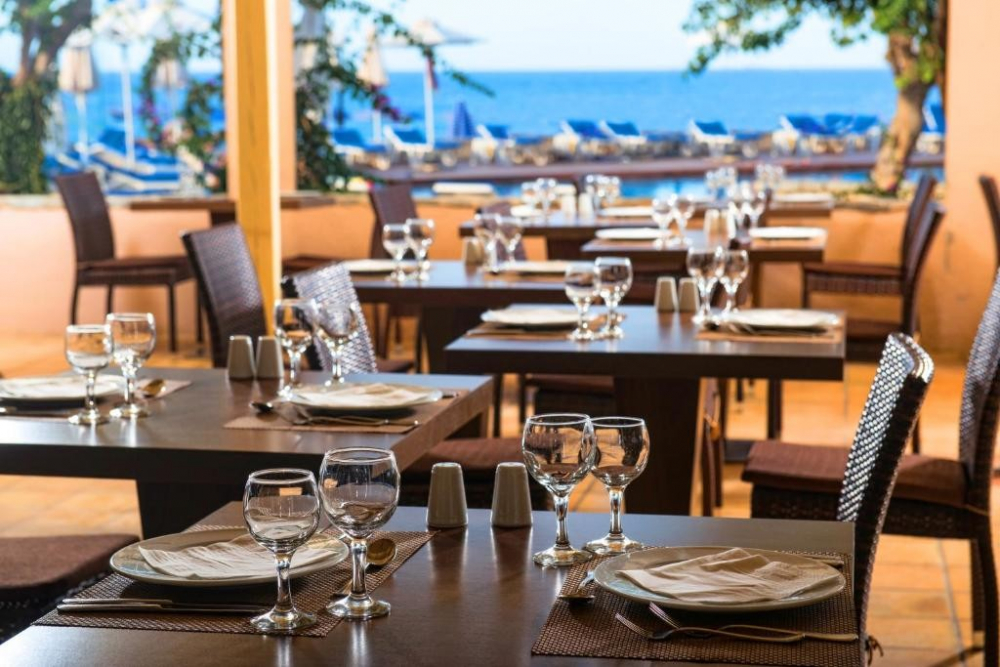 SILVA BEACH HOTEL
