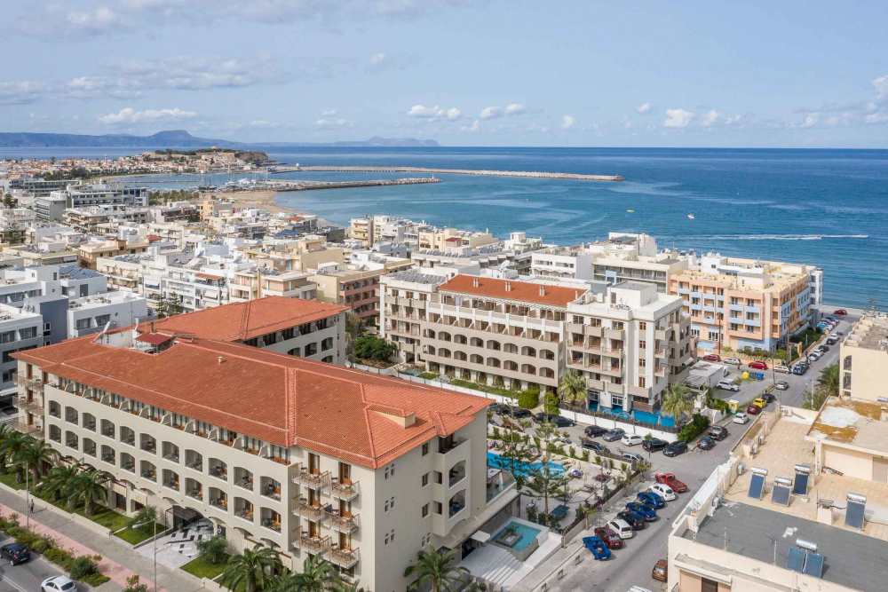 THEARTEMIS PALACE HOTEL