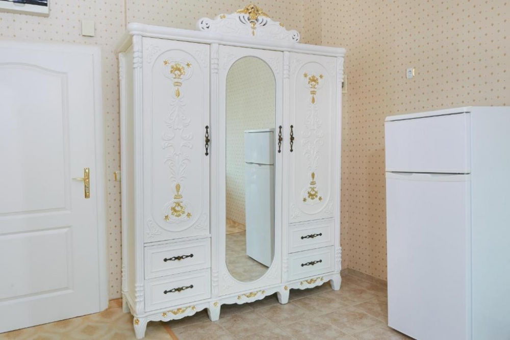 АМОРЕ БИЙЧ