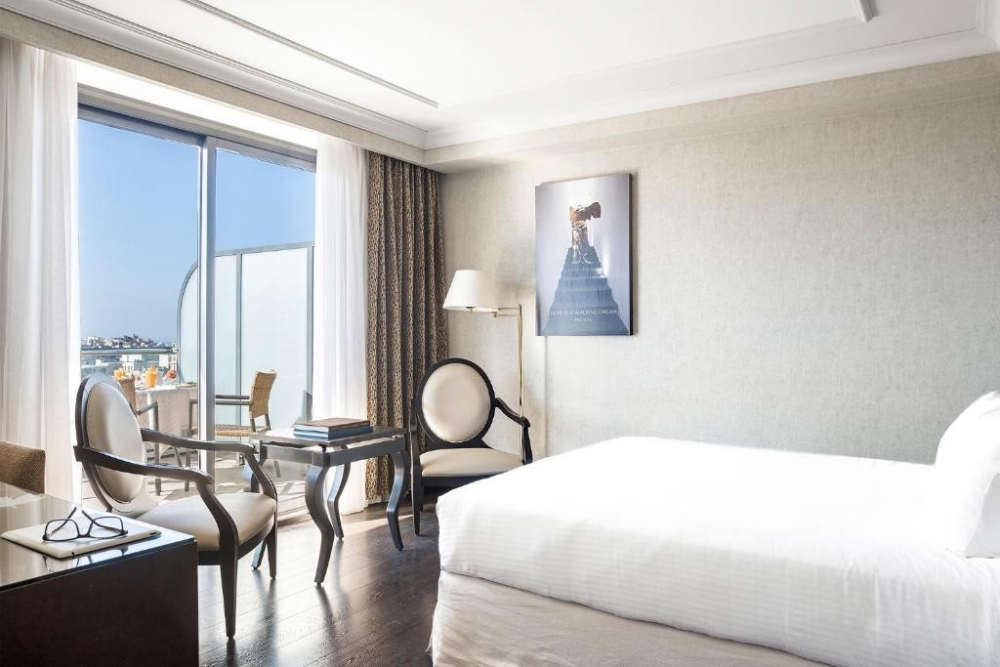 RADISSON BLU PARK HOTEL 